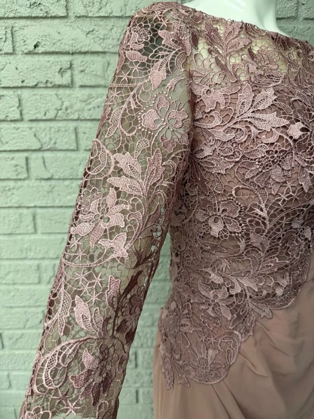 AW Bridal Zephyr Women Mauve Mist Lace Chiffon Mother of the Bridal Dress Size 8